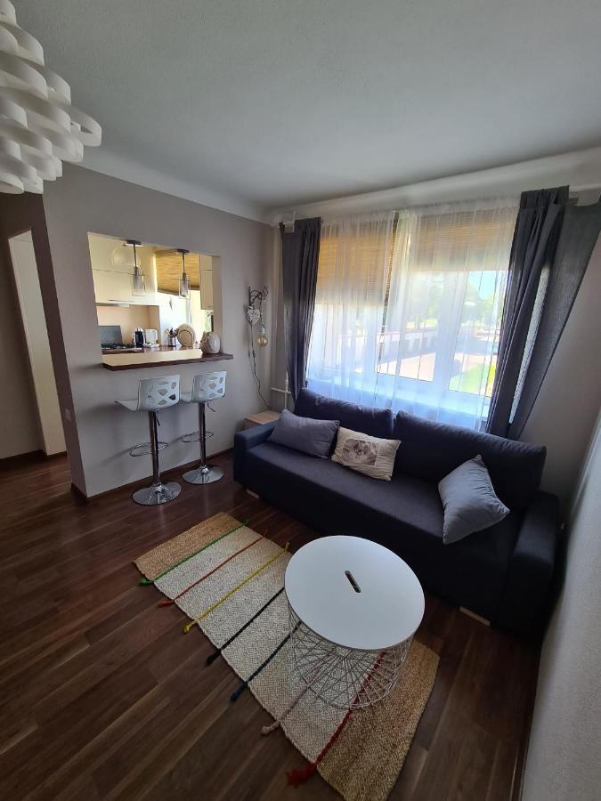 Central Line Apartment Ventspils Ngoại thất bức ảnh